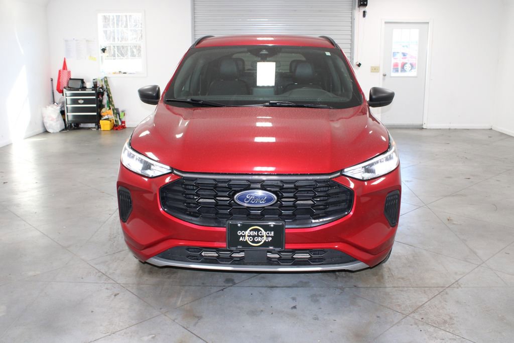 Used 2024 Ford Escape ST-Line image 3