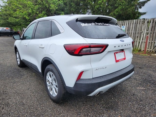 Used 2023 Ford Escape Active image 4