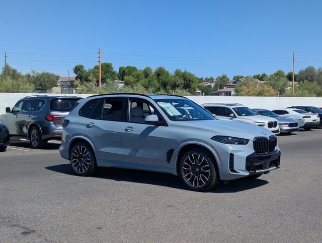 New 2026 BMW X5 xDrive50e w/ M Sport Package AWD/4WD image 4