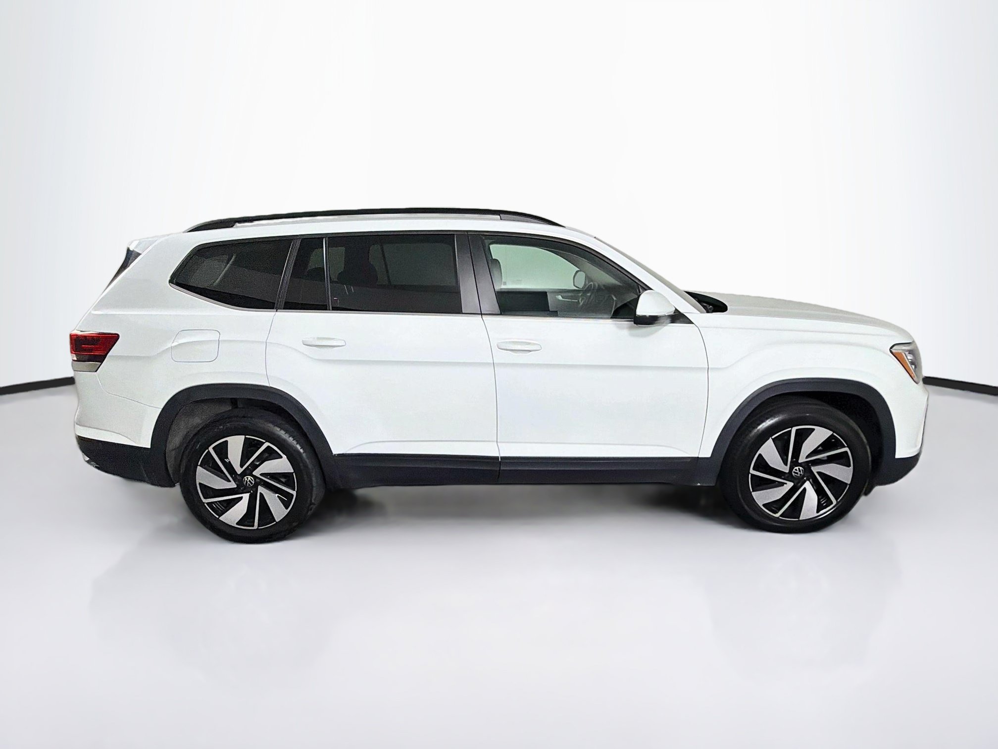Used 2024 Volkswagen Atlas SE AWD/4WD image 10