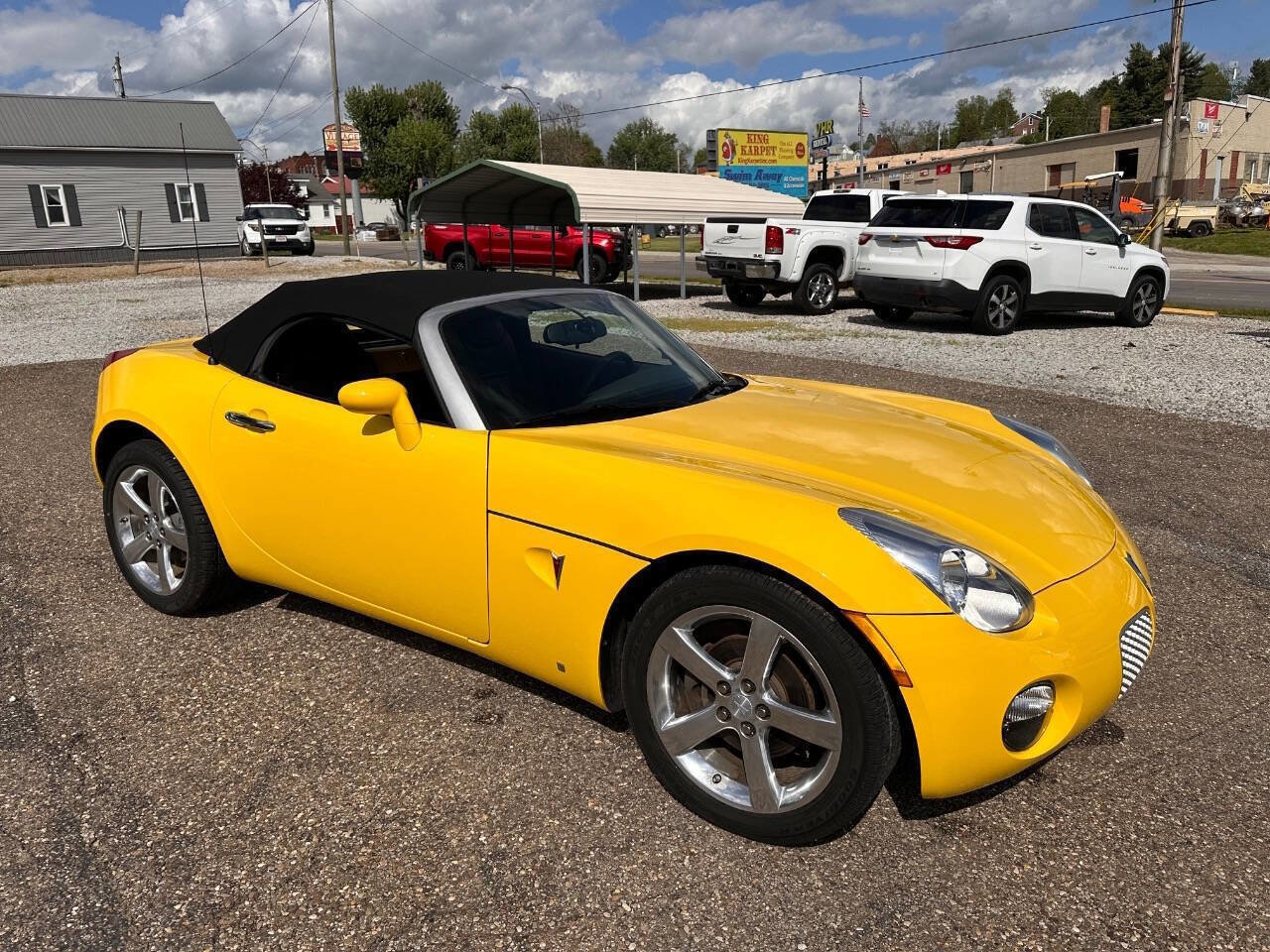 Used 2008 Pontiac Solstice Convertible w/ Premium Package RWD image 4