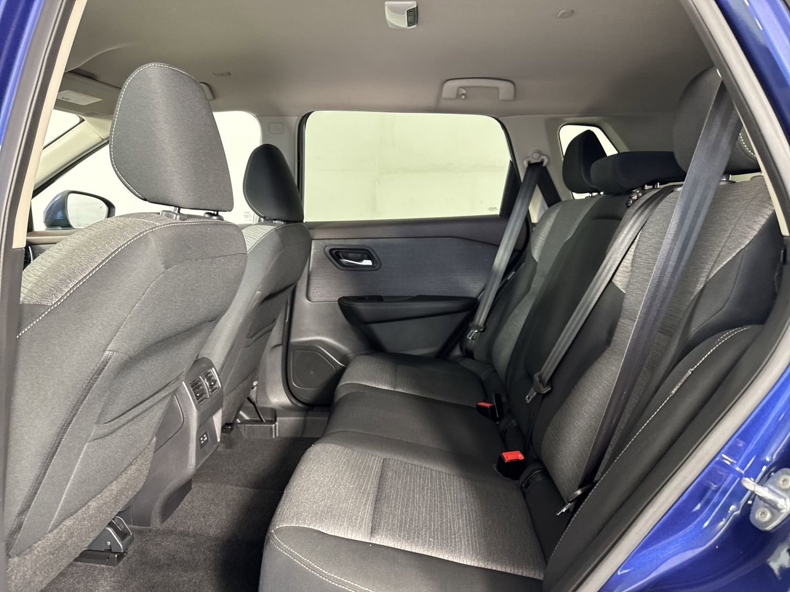 Certified 2022 Nissan Rogue SV AWD/4WD image 23