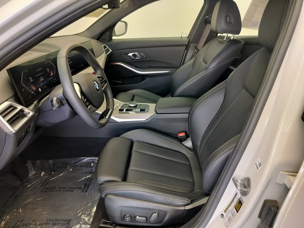 Certified 2025 BMW 330i Sedan RWD image 8