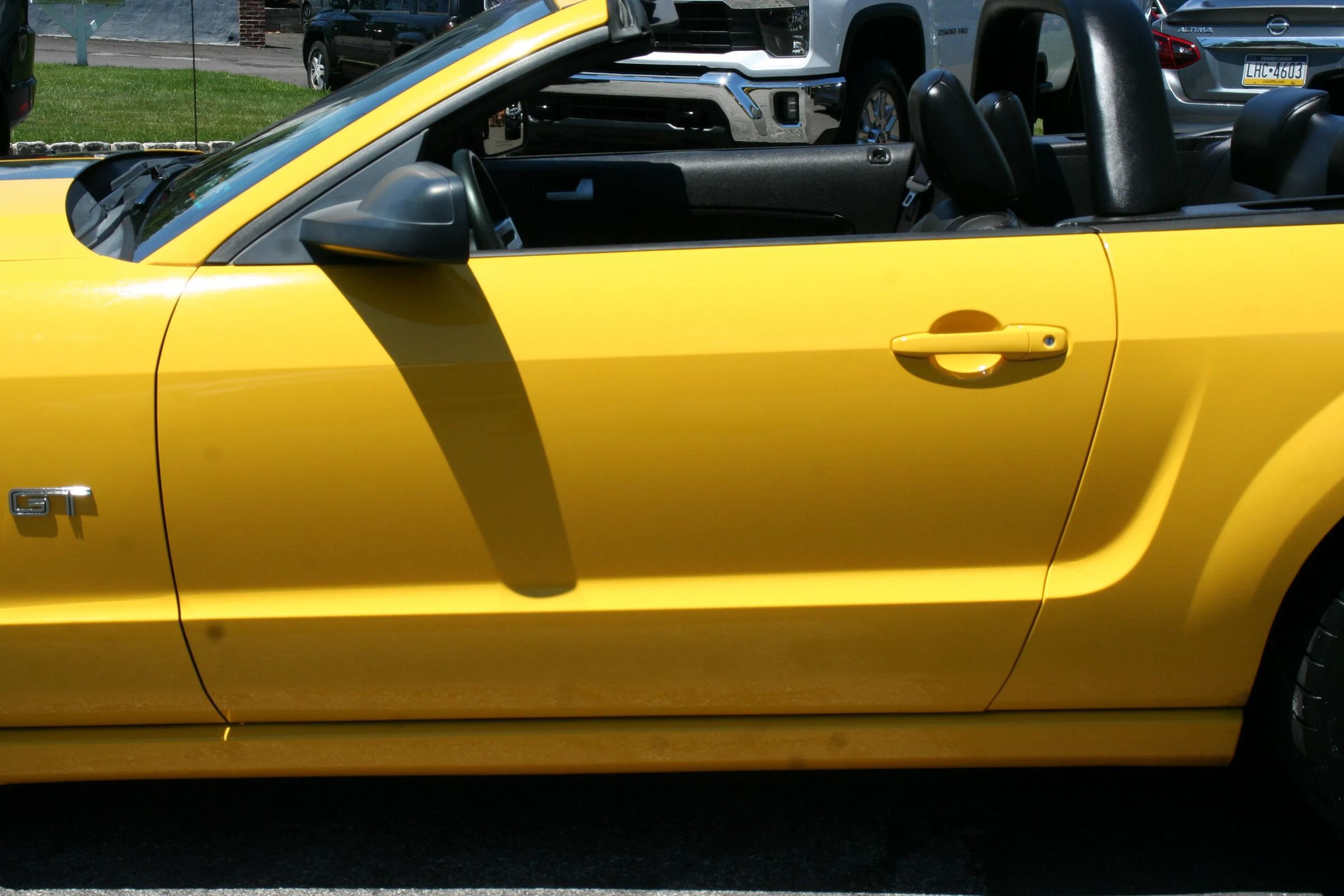 Used 2006 Ford Mustang GT Premium RWD image 16