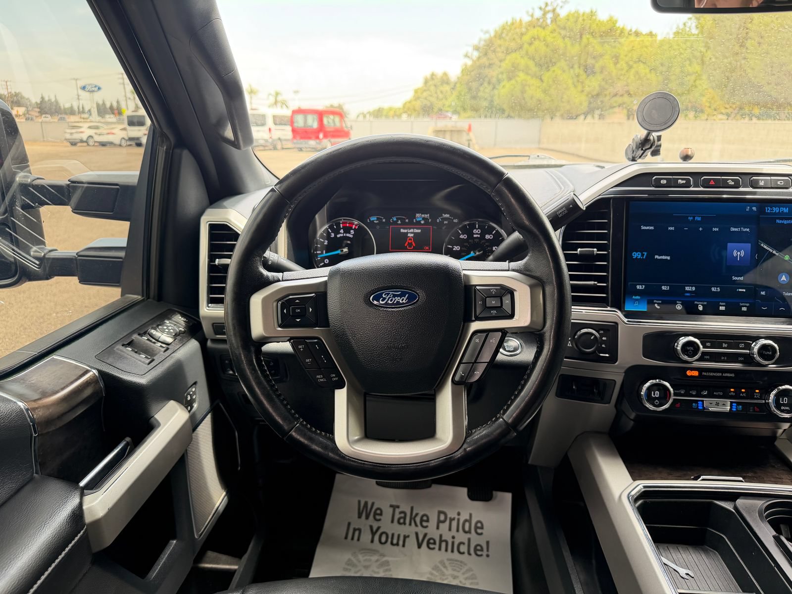 Used 2022 Ford F350 Lariat w/ Tremor Off-Road Package AWD/4WD image 20