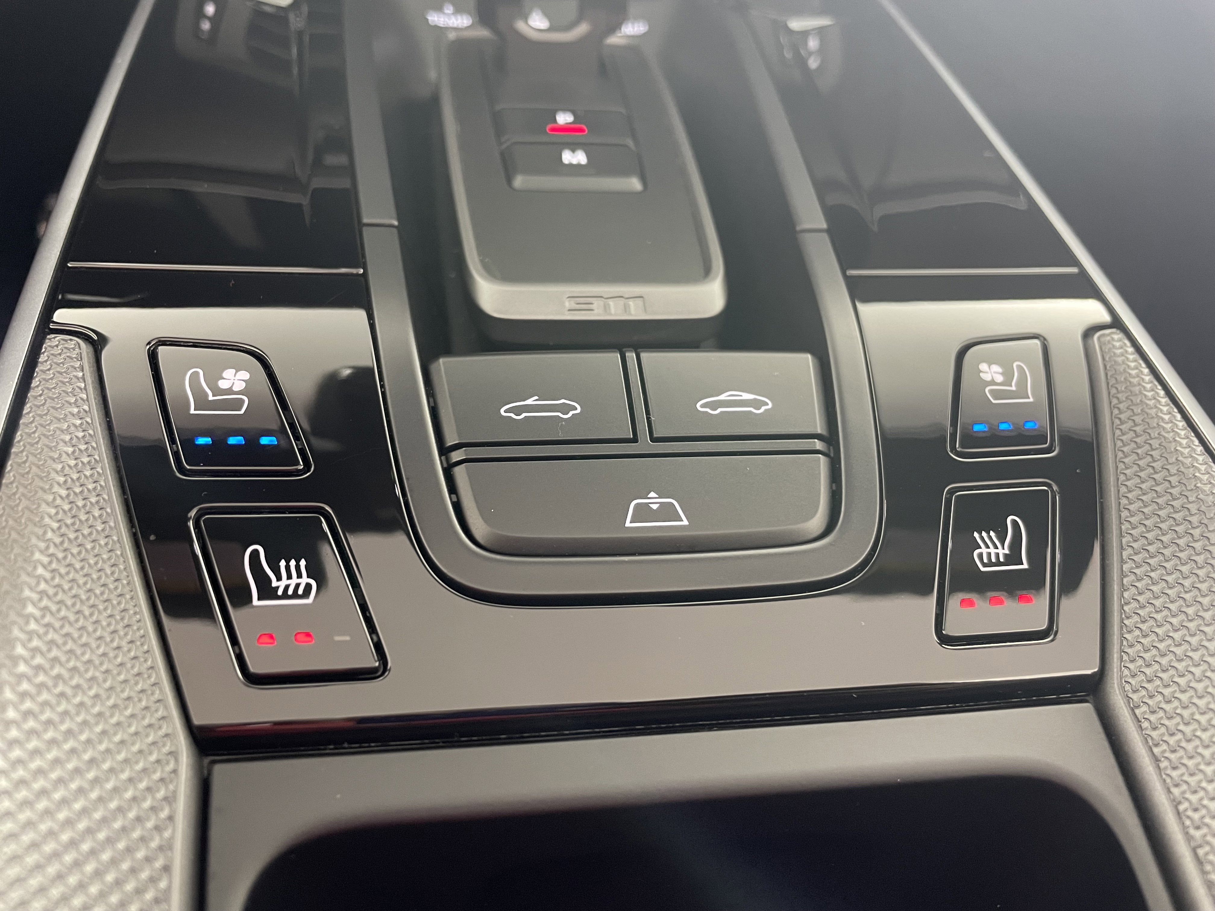 Used 2025 Porsche 911 Carrera image 23