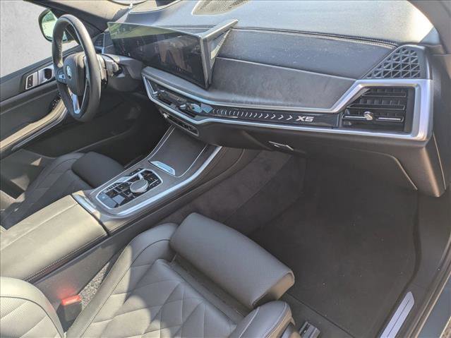 Used 2024 BMW X5 xDrive40i w/ Parking Assistance Package image 25