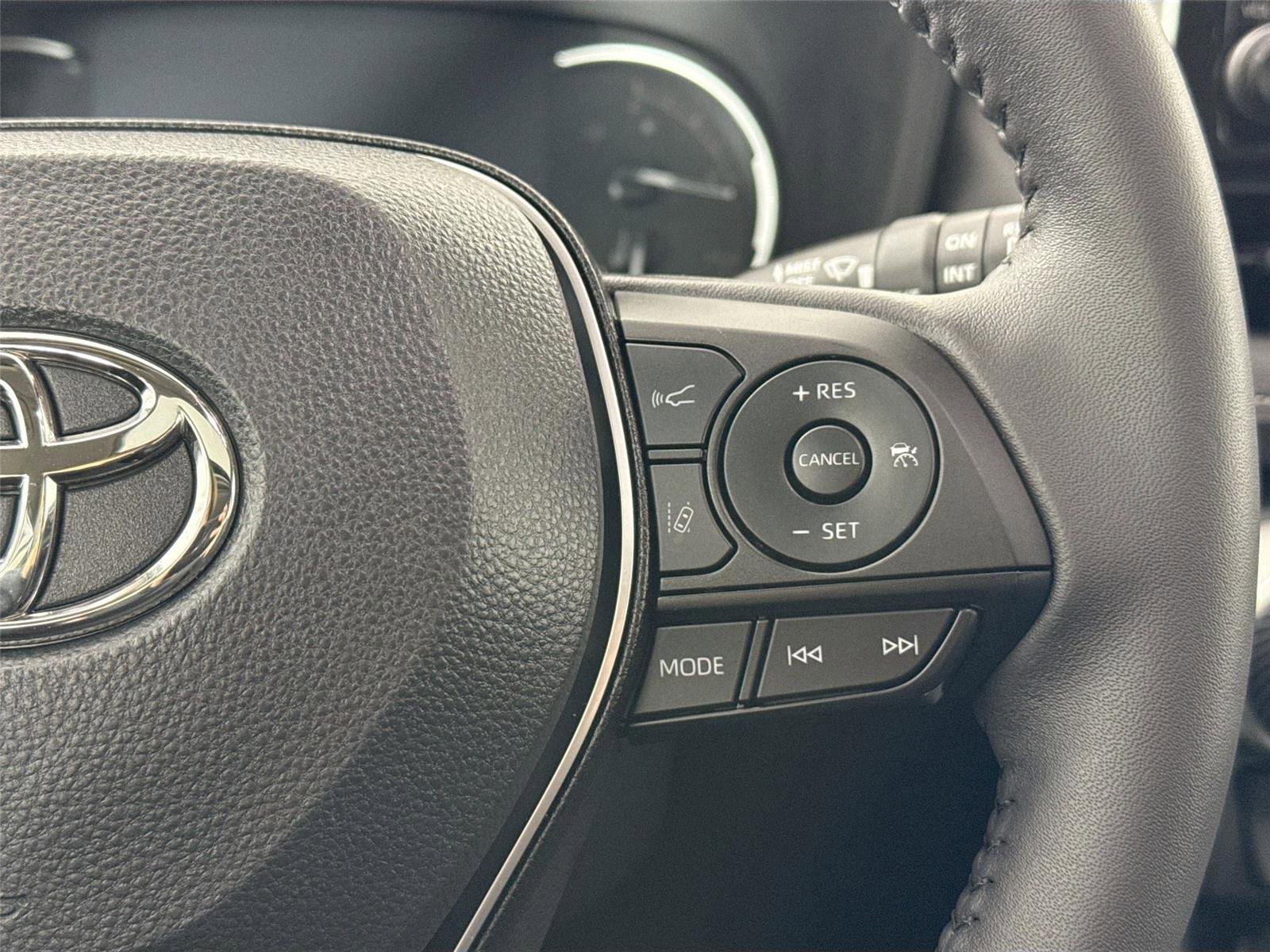 Certified 2025 Toyota RAV4 XLE Premium image 18