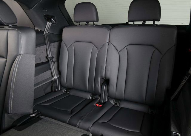 New 2026 Audi Q7 3.0T Premium Plus image 12