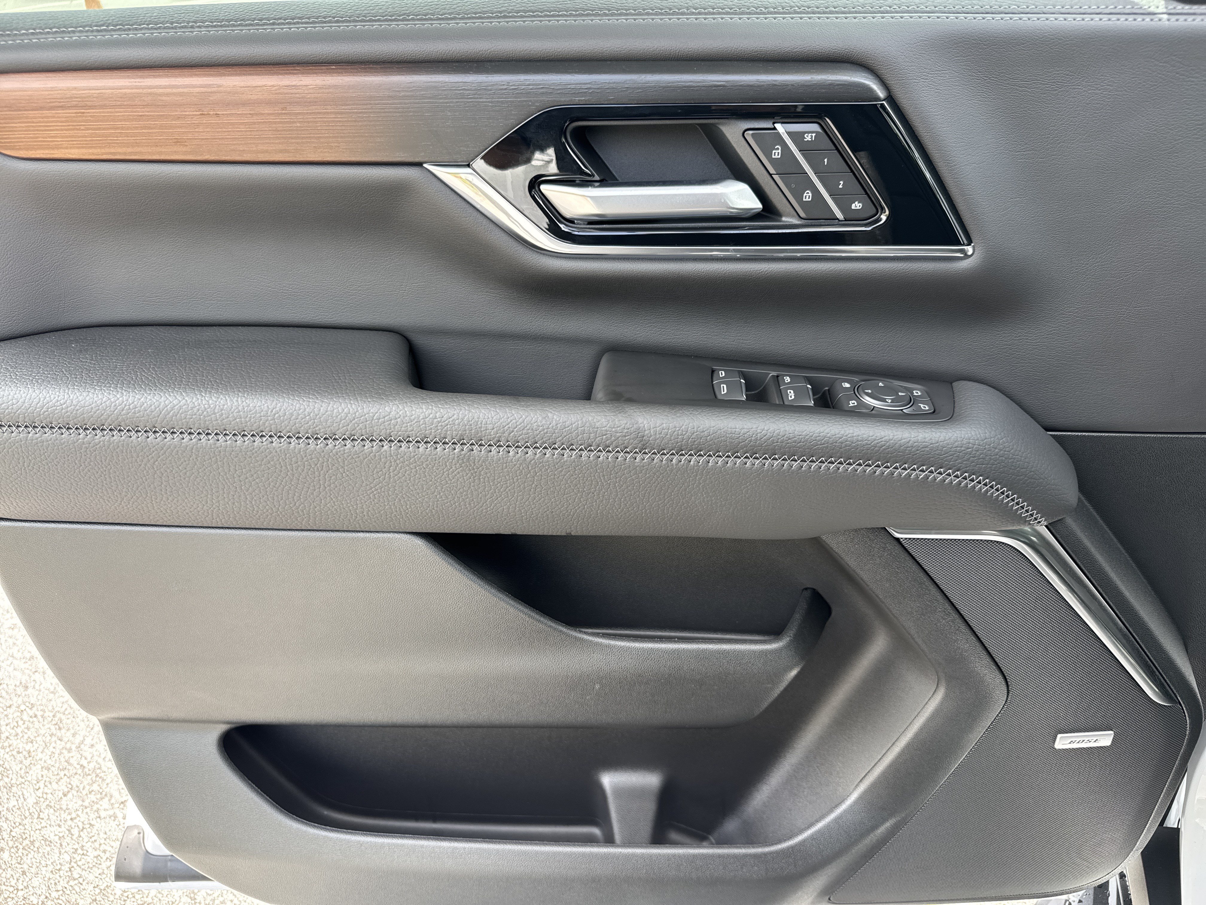 New 2026 GMC Yukon XL Denali AWD/4WD image 14