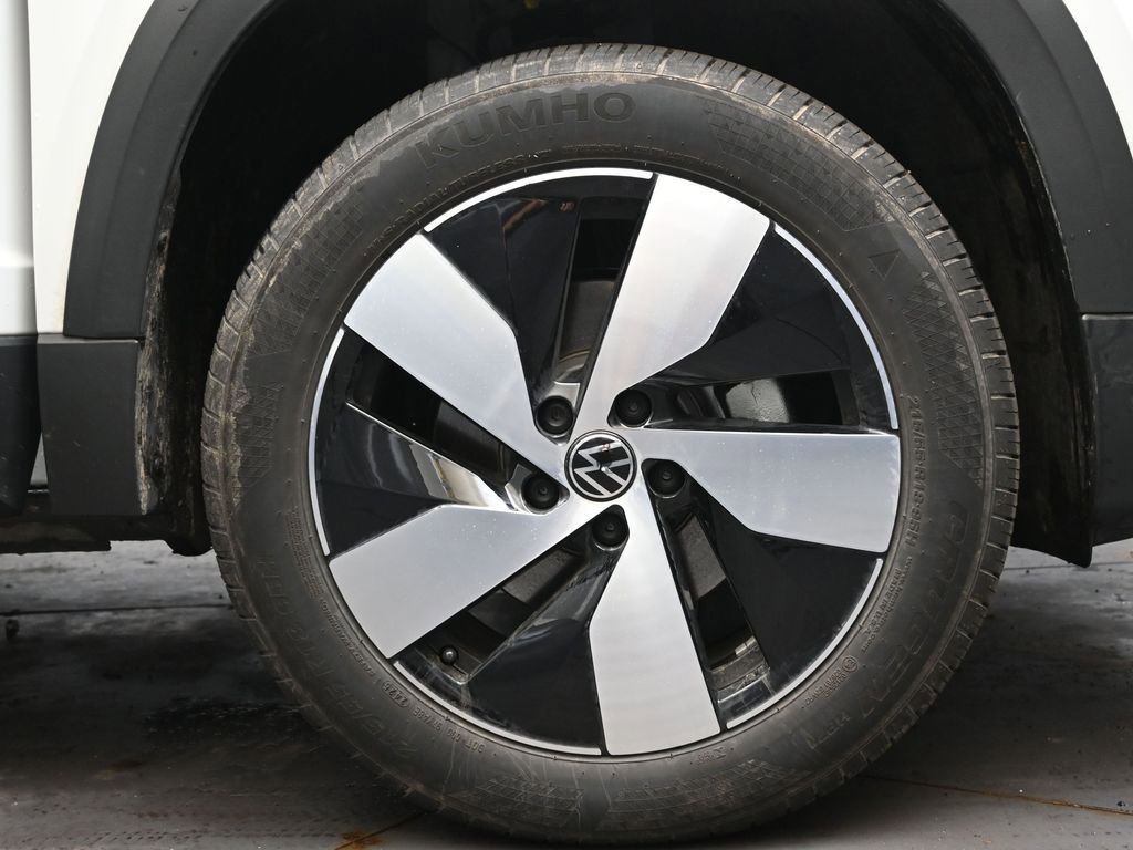 Used 2025 Volkswagen Taos S image 10
