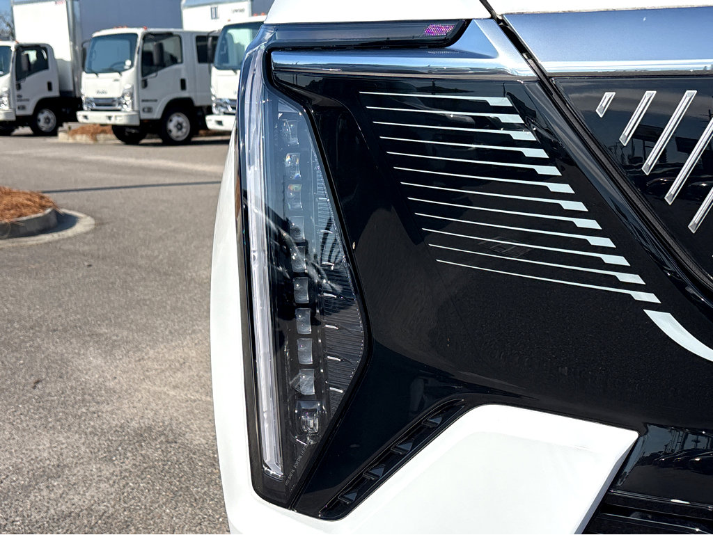 New 2025 Cadillac Escalade IQ Luxury 2 image 31