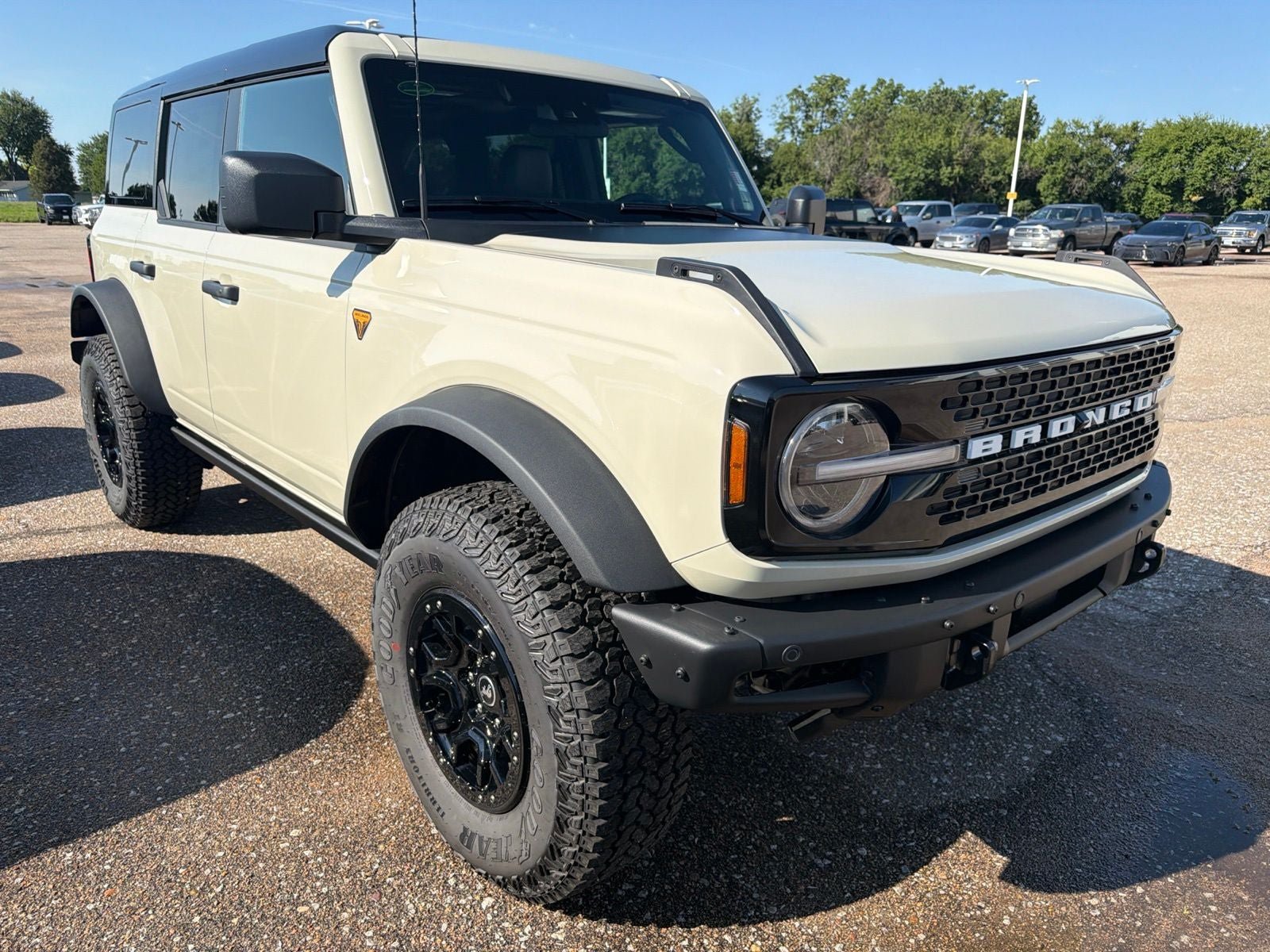 New 2026 Ford Bronco Badlands w/ Wildtrak Package AWD/4WD image 7