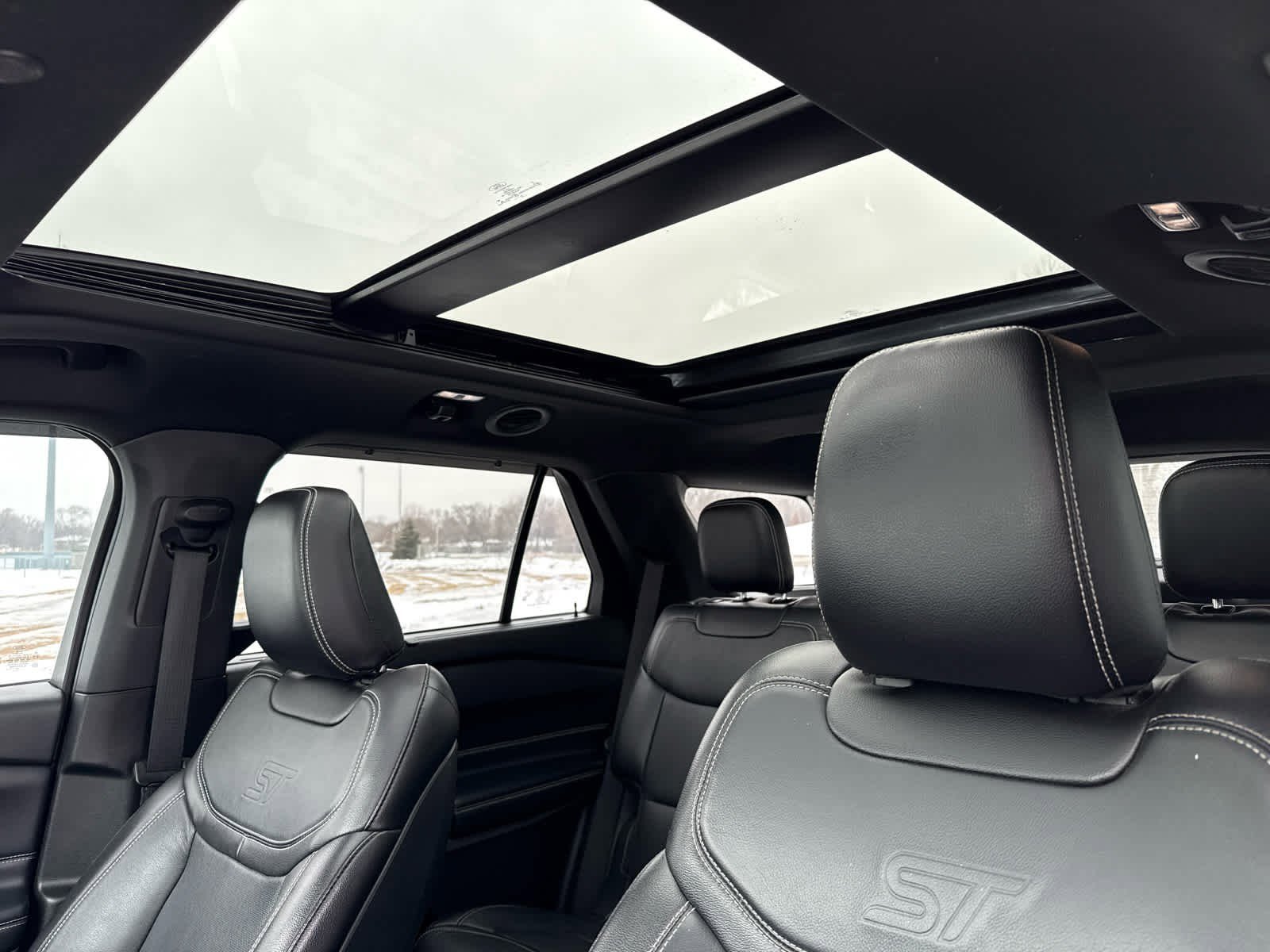 Certified 2020 Ford Explorer ST w/ ST High-Performance Pack image 13