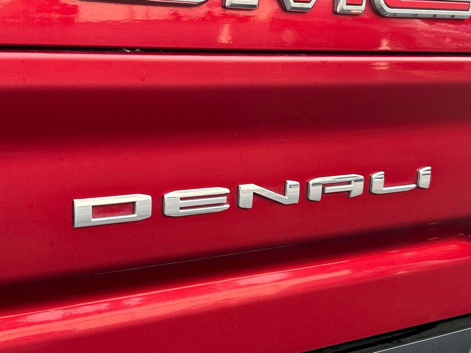 Used 2024 GMC Sierra 2500 Denali w/ Denali Reserve Package AWD/4WD image 5
