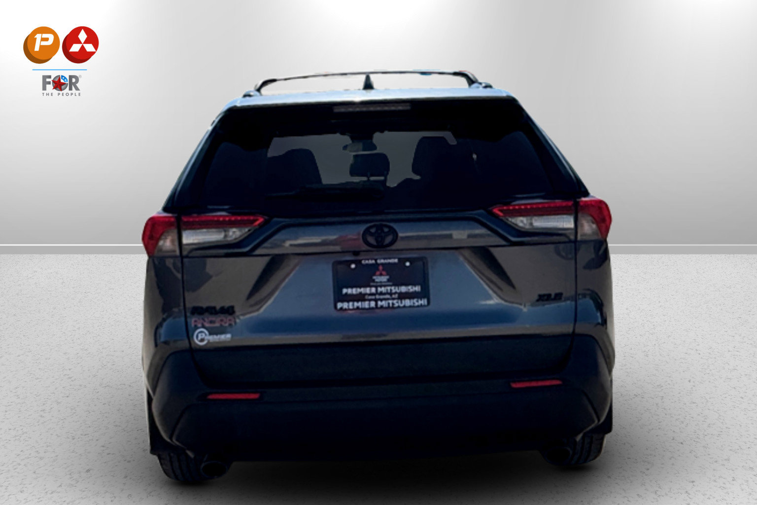 Used 2021 Toyota RAV4 XLE Premium image 4