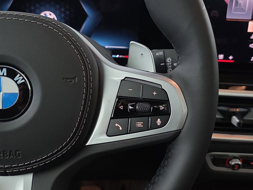 New 2026 BMW X5 xDrive40i w/ M Sport Package image 18