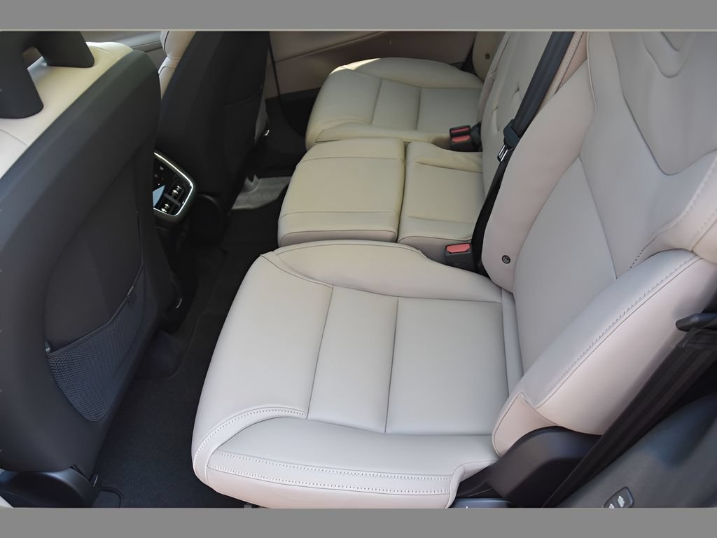 New 2026 Volvo EX90 Ultra AWD/4WD image 14