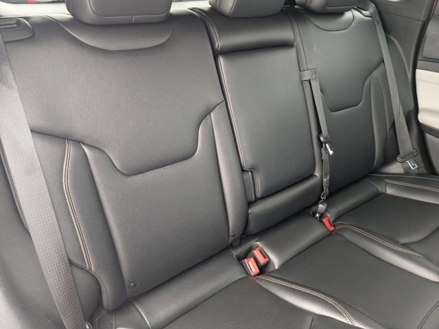 Used 2023 Jeep Compass Limited image 11