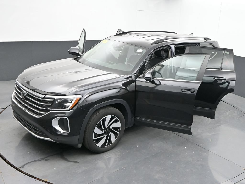 Used 2024 Volkswagen Atlas SE AWD/4WD image 65