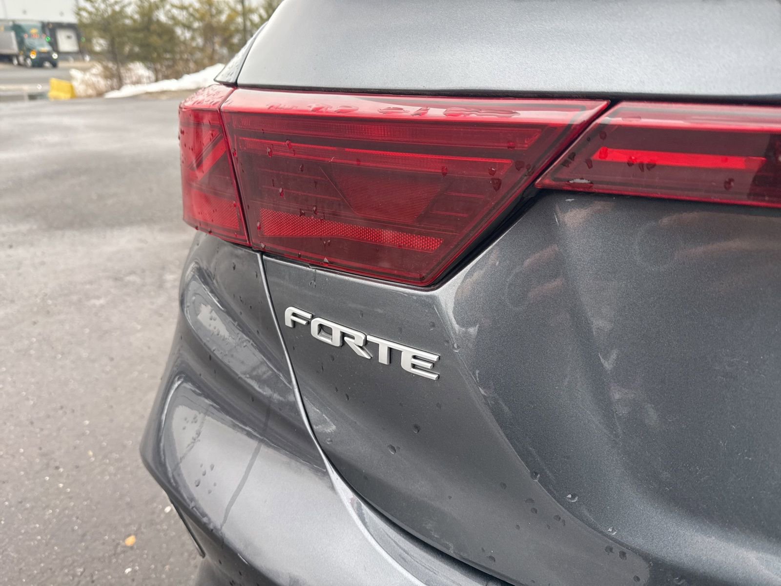 Used 2023 Kia Forte LXS image 7