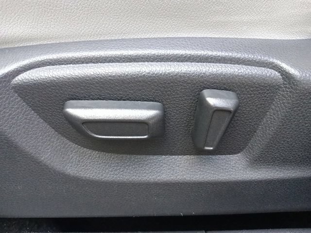 Used 2024 Mitsubishi Eclipse Cross SEL AWD/4WD image 16