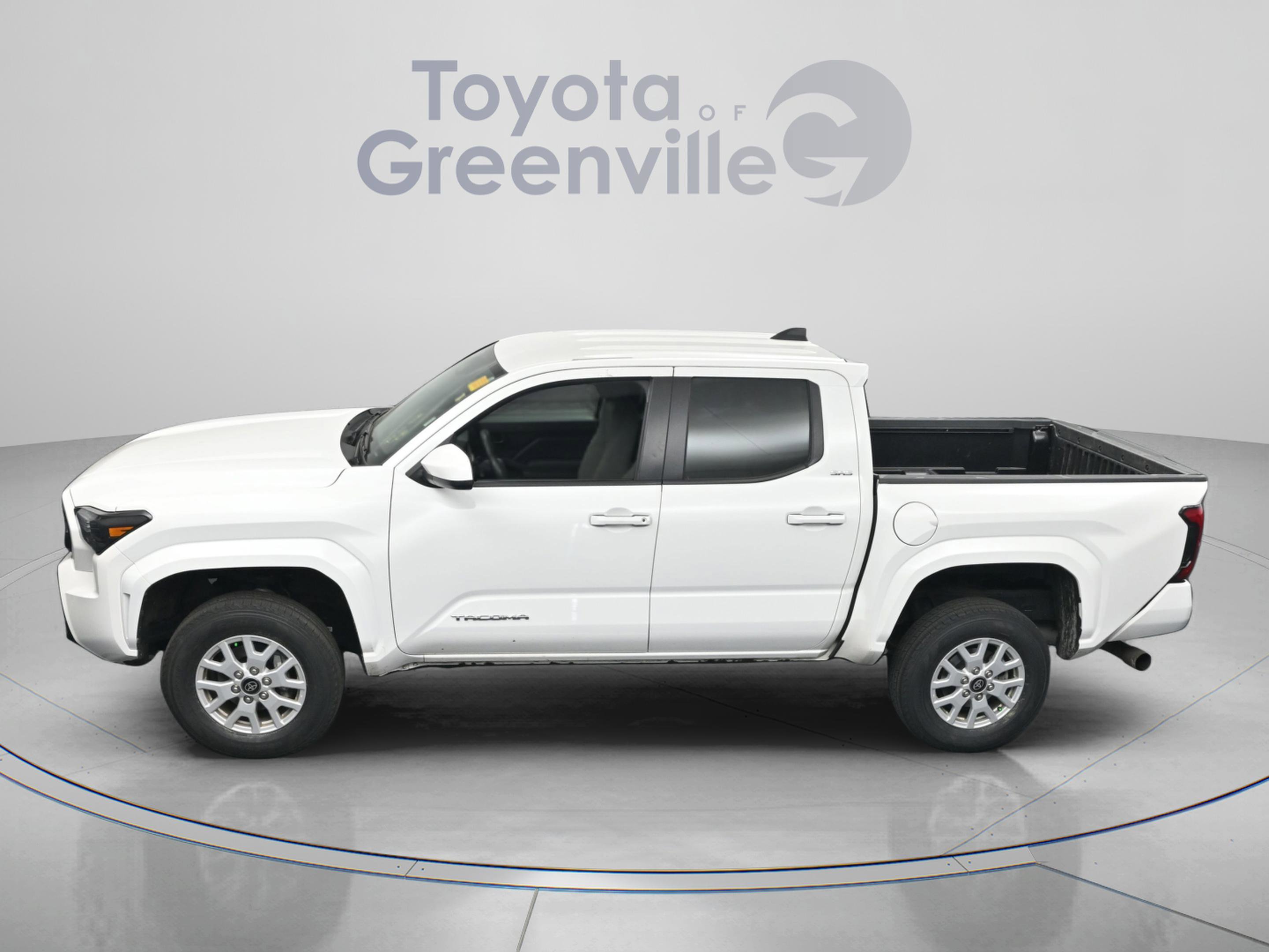 Certified 2024 Toyota Tacoma SR5 RWD image 4