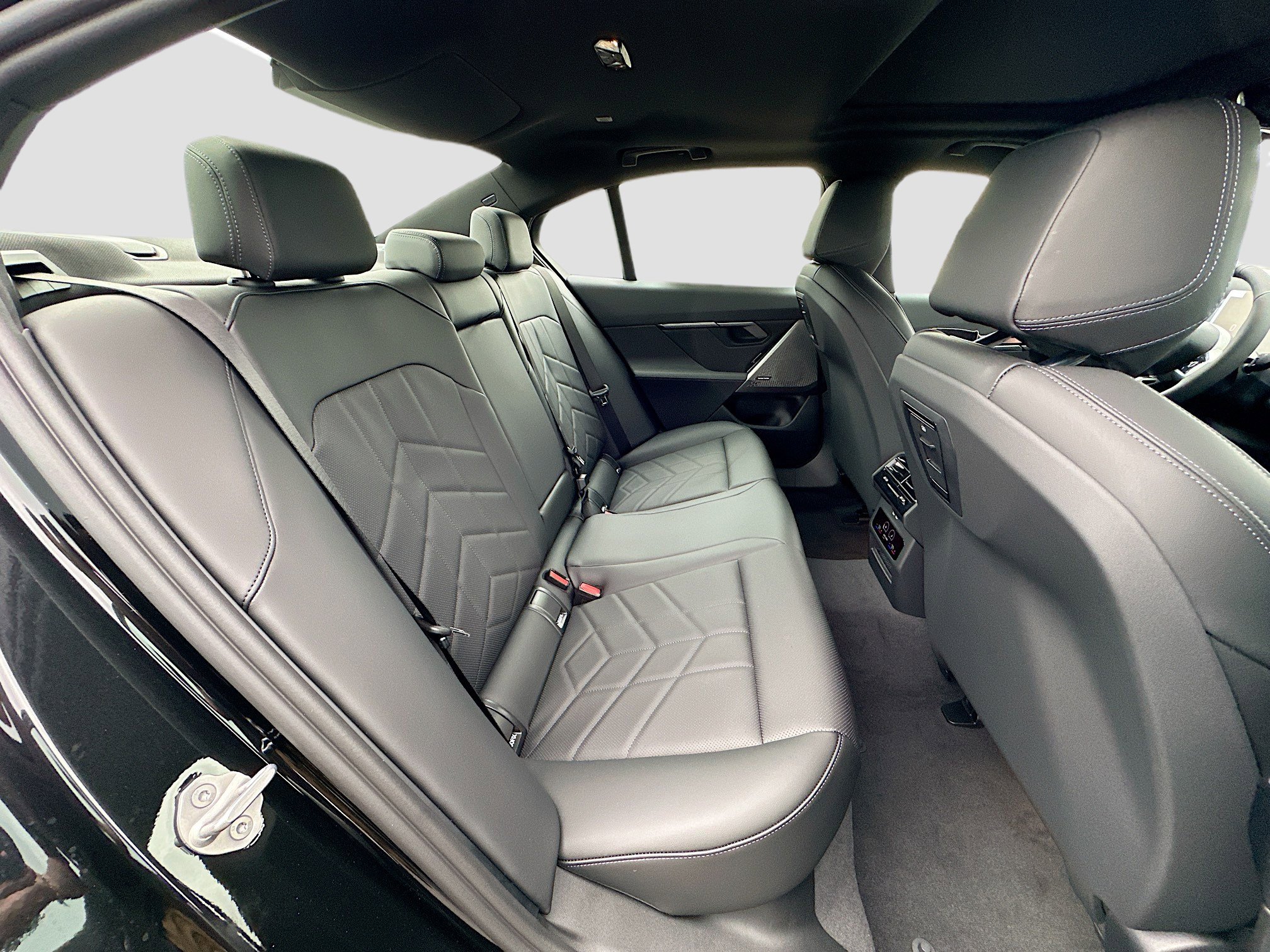 New 2026 BMW 530i w/ M Sport Package image 22