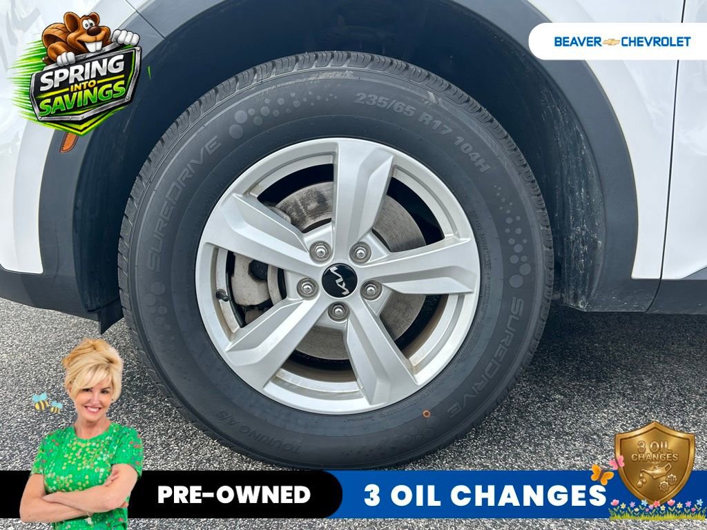 Used 2023 Kia Sorento LX image 10