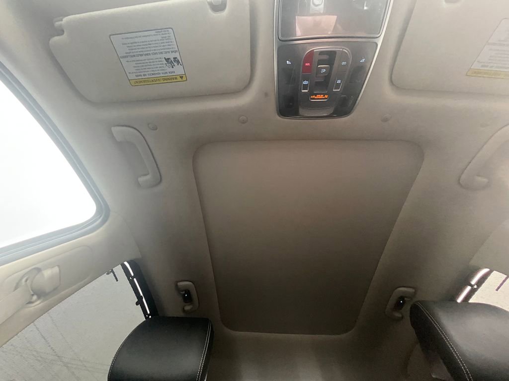 Used 2025 Genesis Electrified GV70 Advanced w/ Prestige Package image 46