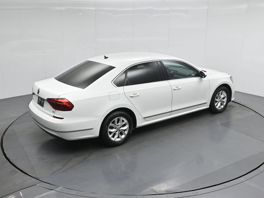 Used 2017 Volkswagen Passat 1.8T S FWD image 41