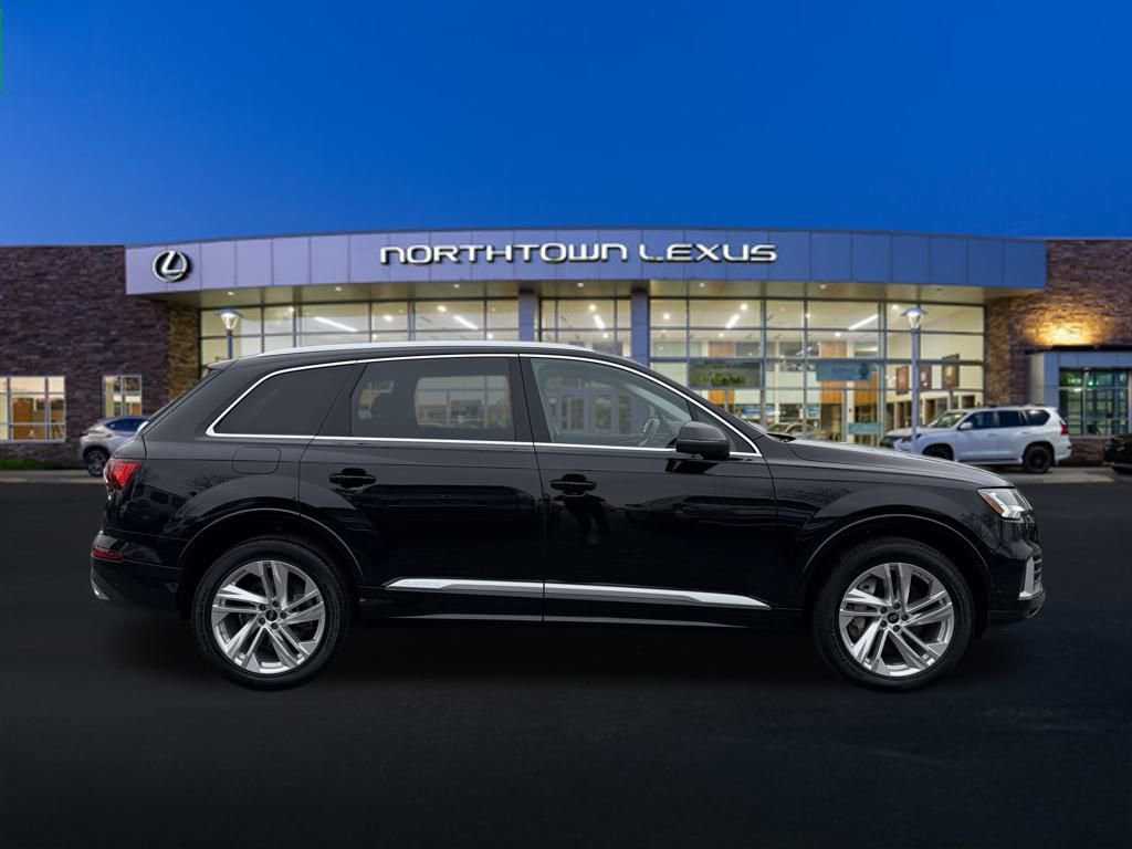 Used 2023 Audi Q7 3.0T Premium image 25
