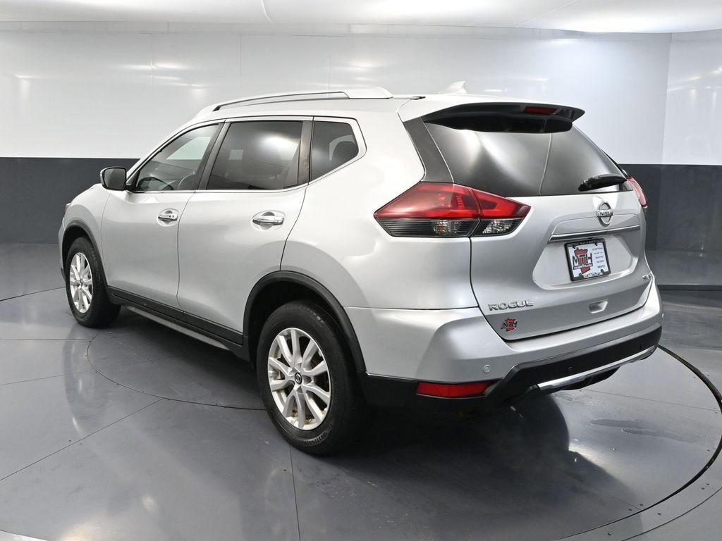 Used 2020 Nissan Rogue SV image 8