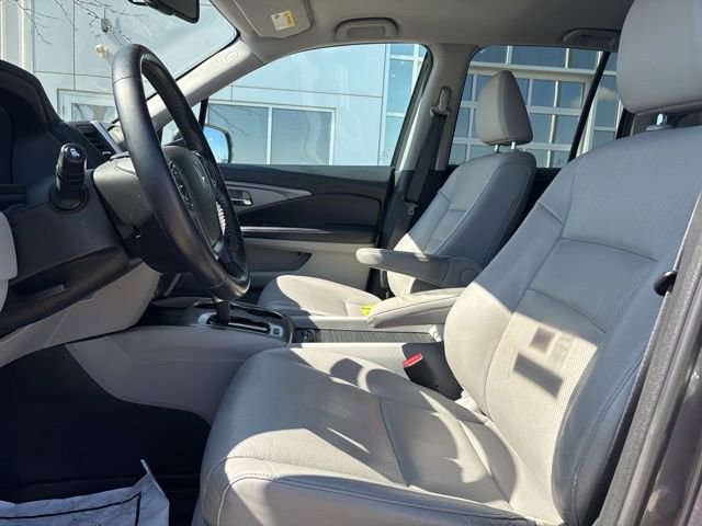 Used 2019 Honda Ridgeline RTL-T image 11