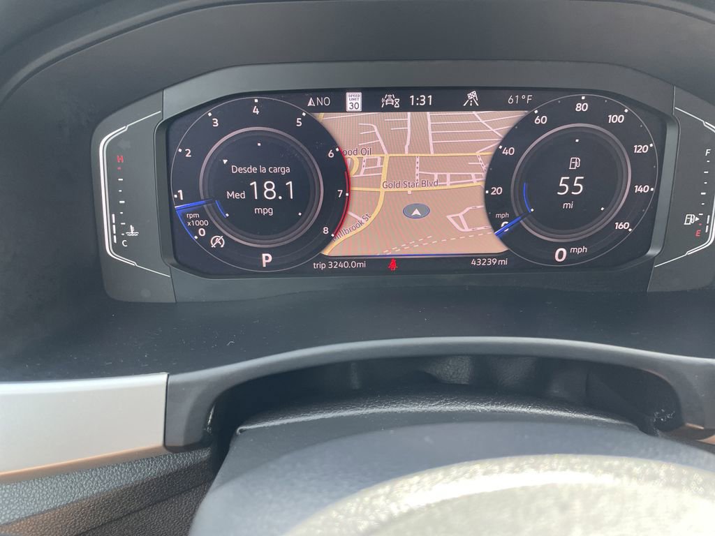 Used 2022 Volkswagen Atlas SEL AWD/4WD image 17