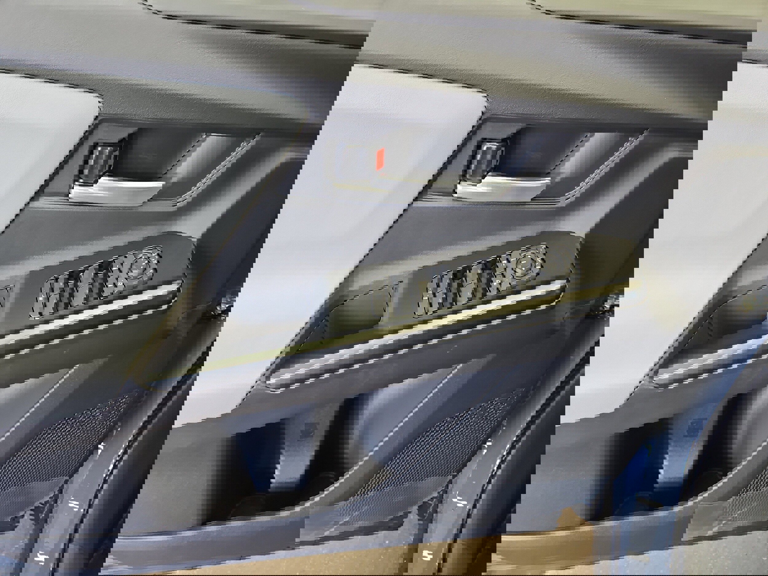 New 2026 Subaru Solterra Premium image 7