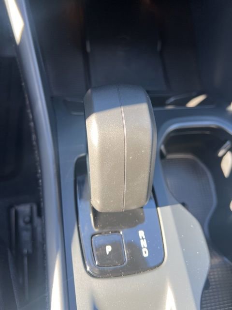 New 2025 Volvo XC40 B5 Core w/ Climate Package image 18