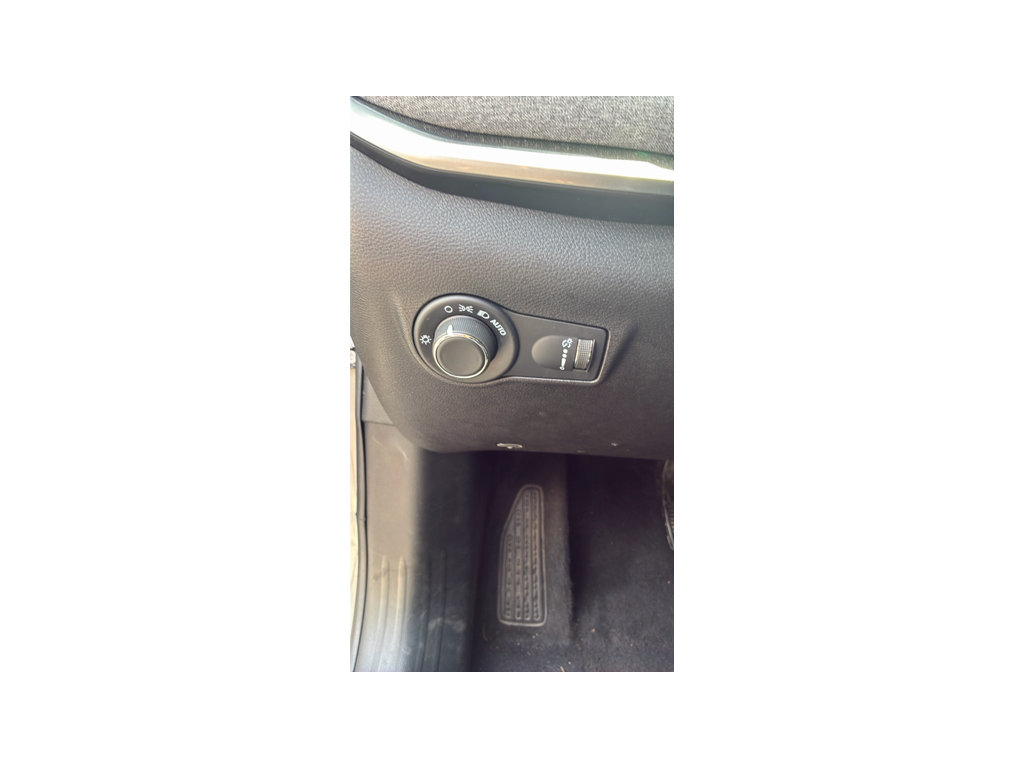 Used 2023 Jeep Compass Sport AWD/4WD image 14