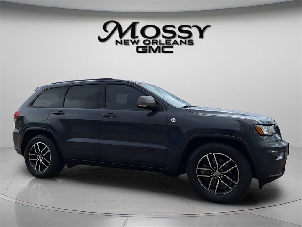 Used 2017 Jeep Grand Cherokee Trailhawk image 3