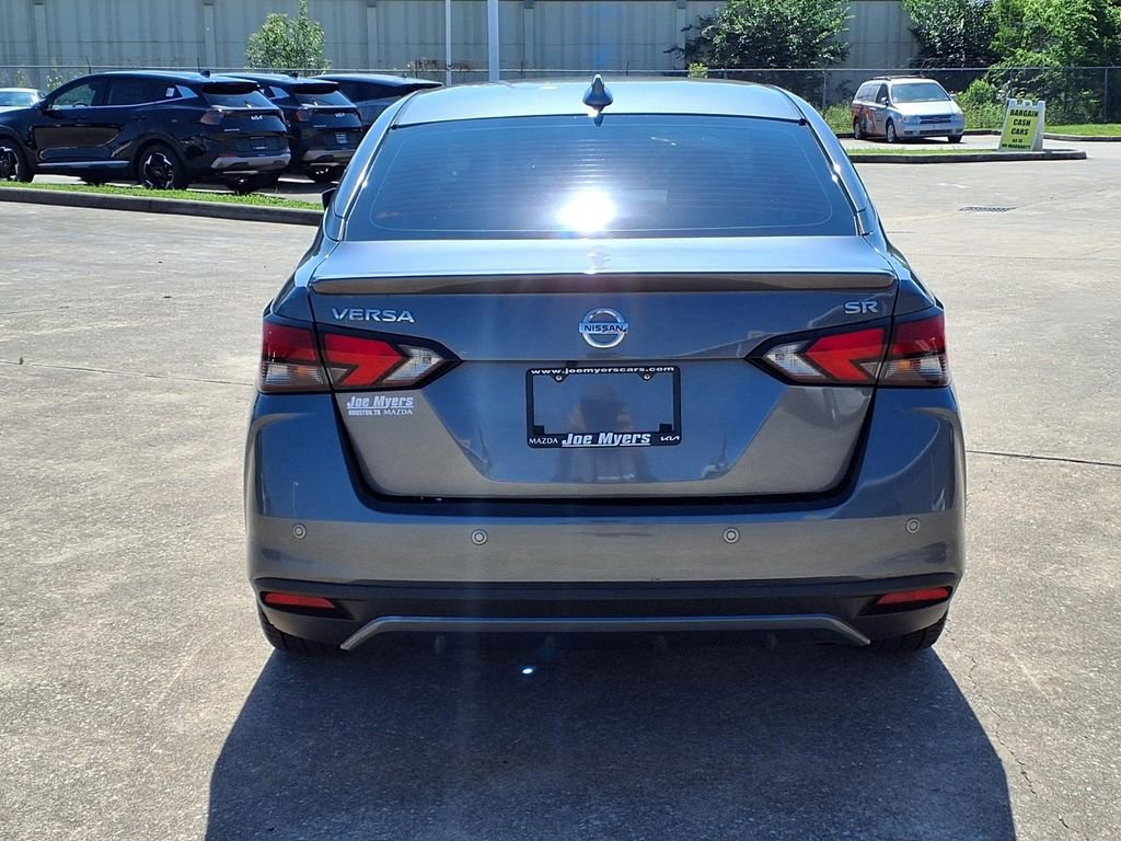 Used 2022 Nissan Versa SR w/ Convenience Package FWD image 8