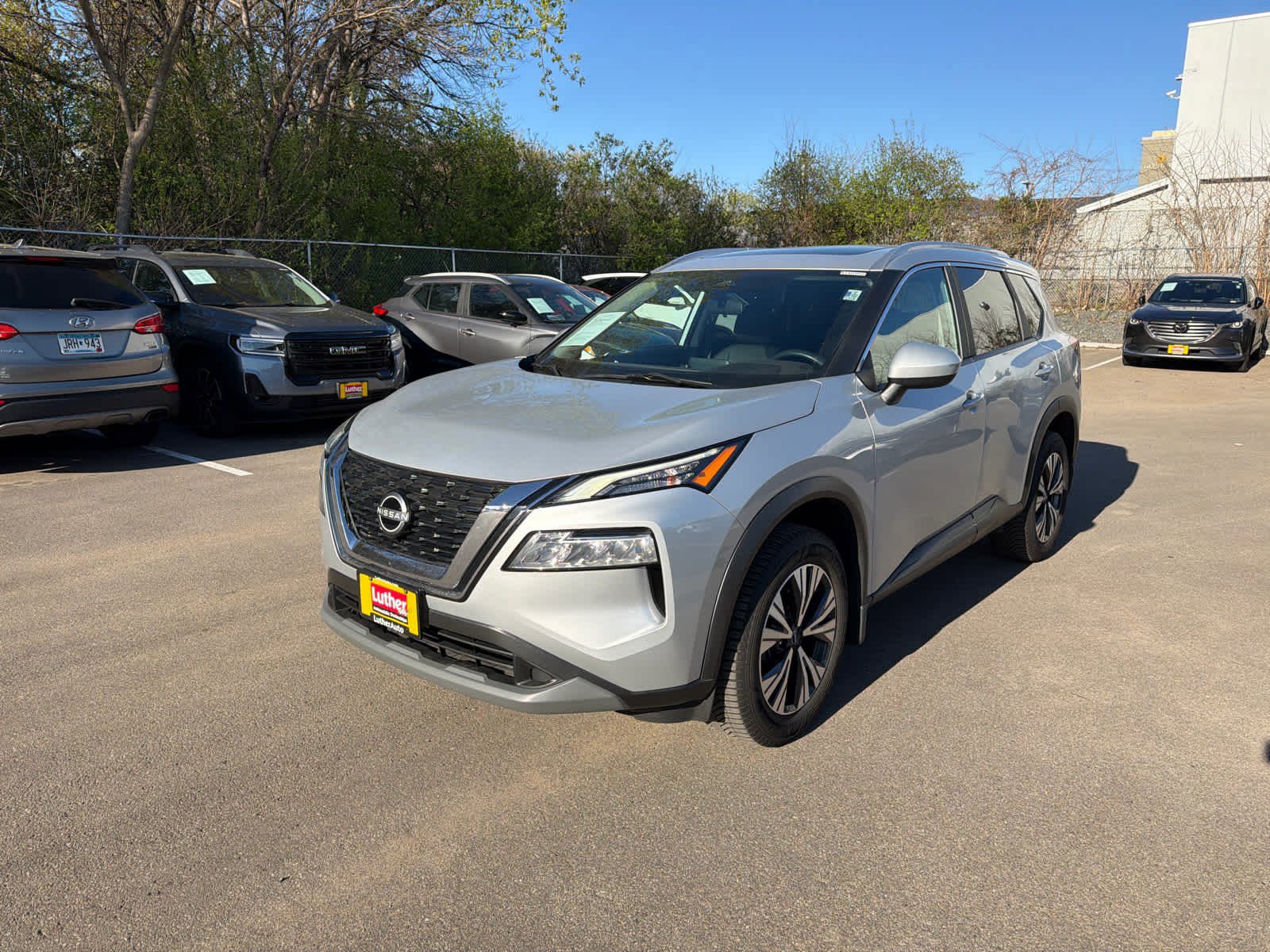 Used 2023 Nissan Rogue SV w/ SV Premium B Package AWD/4WD image 4