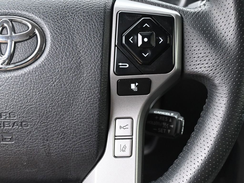 Used 2020 Toyota 4Runner Limited image 19