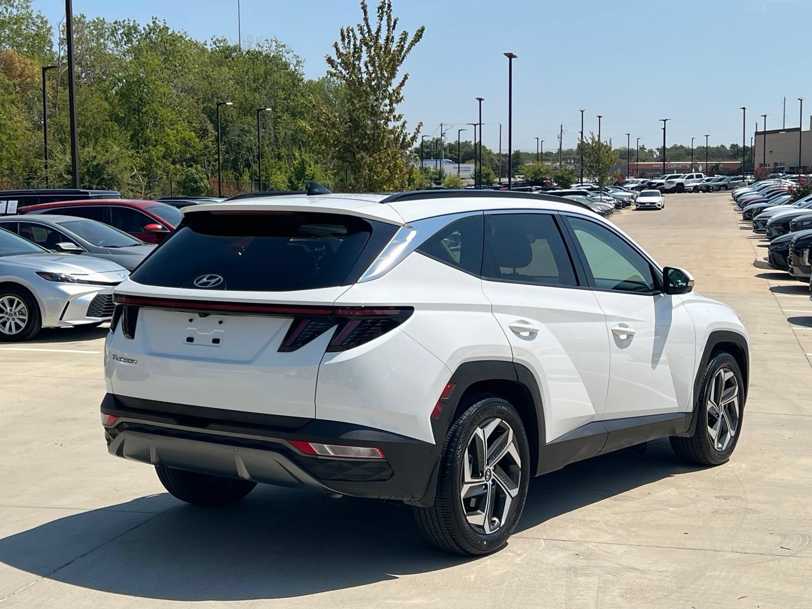 Certified 2024 Hyundai Tucson Limited FWD image 11