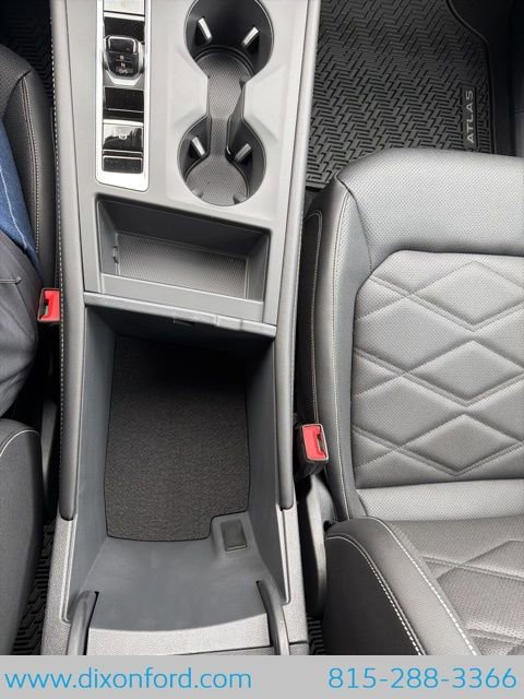 New 2026 Volkswagen Atlas SE image 13