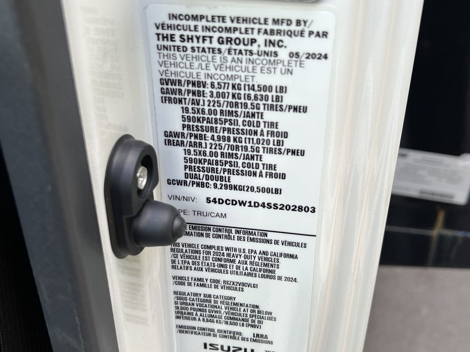 New 2025 Chevrolet Low Cab Forward image 31