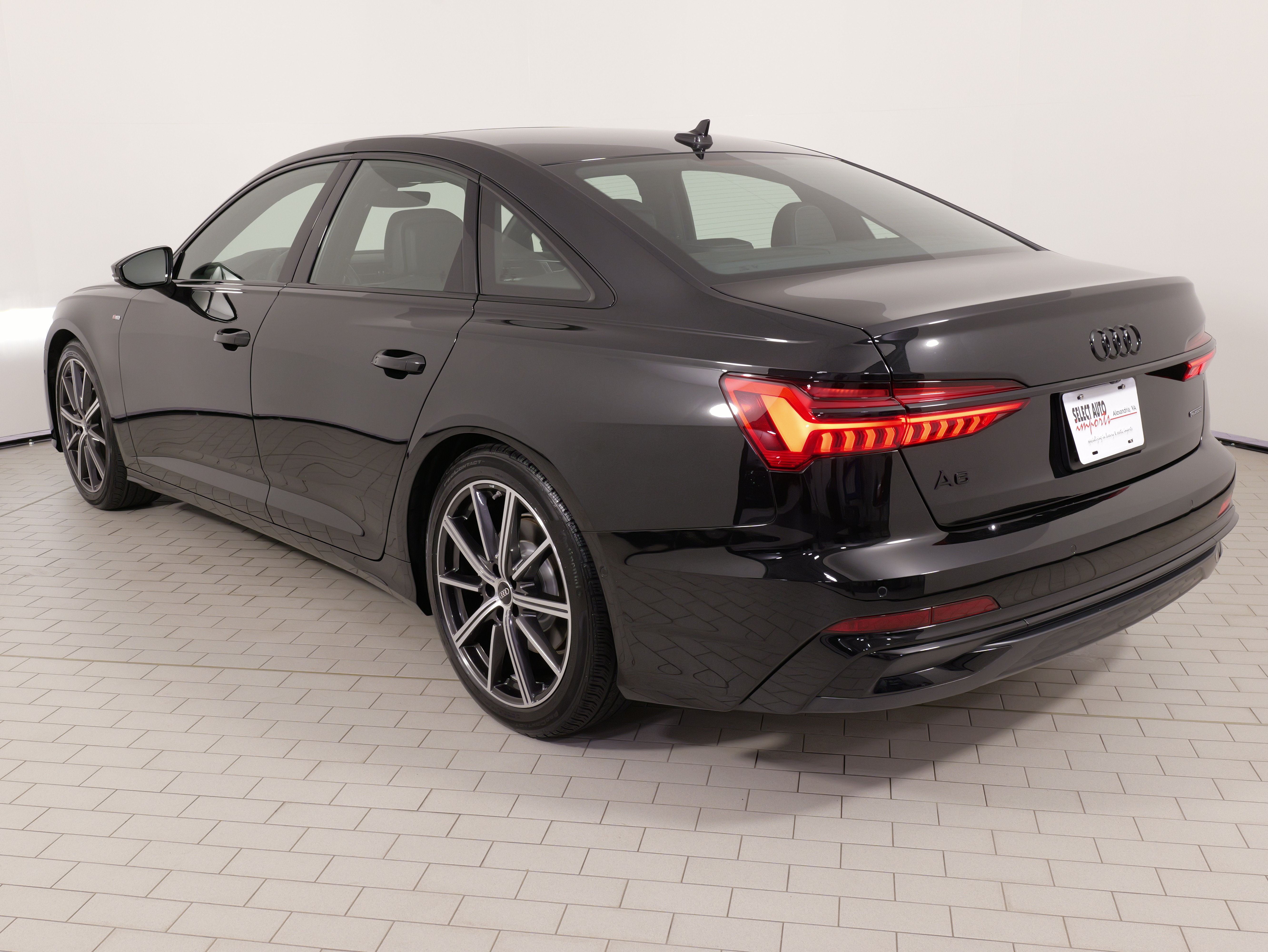 Used 2025 Audi A6 Premium Plus w/ Premium Plus Package AWD/4WD image 16