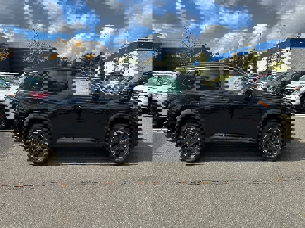 New 2026 Nissan Rogue SV image 8