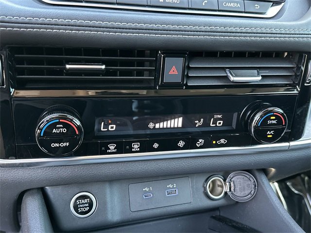 Used 2023 Nissan Rogue SV image 24
