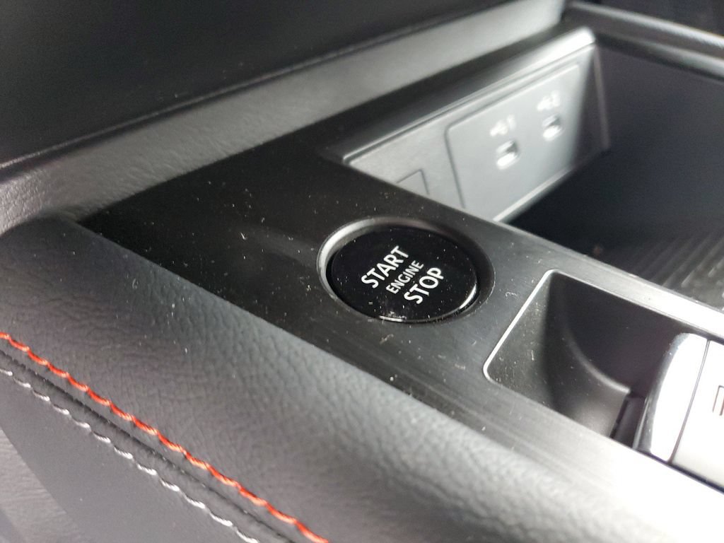 New 2026 Nissan Kicks SR w/ Cold Weather Package AWD/4WD image 28