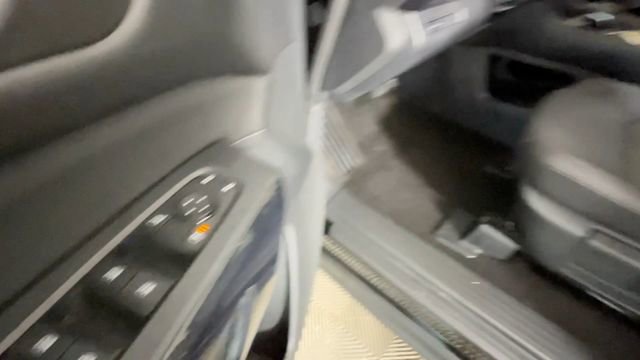Used 2024 Nissan Pathfinder S AWD/4WD image 21